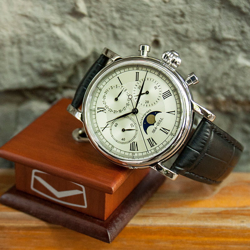 Extraordinary Series Multifunction Moon Phase Chronograph 41mm
